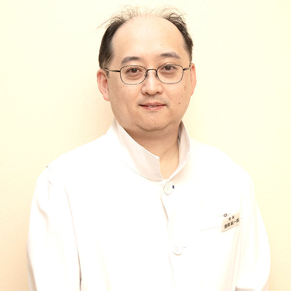 新発田の矯正歯科で世代を問わず人気がある豊島歯科医院の院長